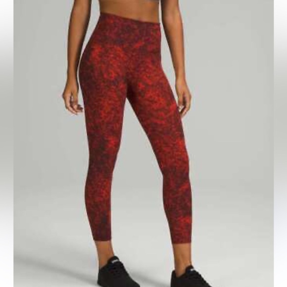 NWOT LululemonWunder Train High-Rise Tight 25" Denim Wash Print Autumn Red Black